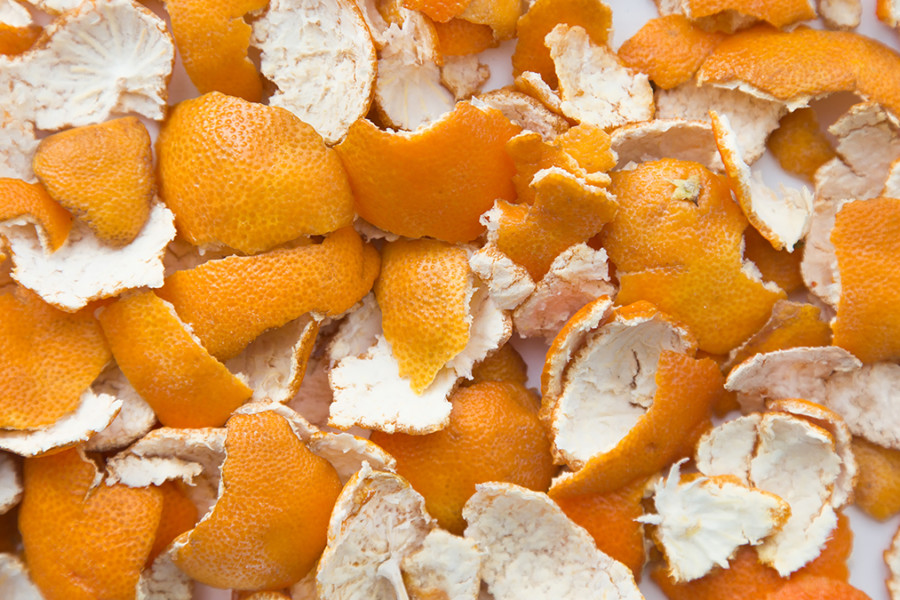 6 cosas que puedes hacer con la cáscara de naranja.